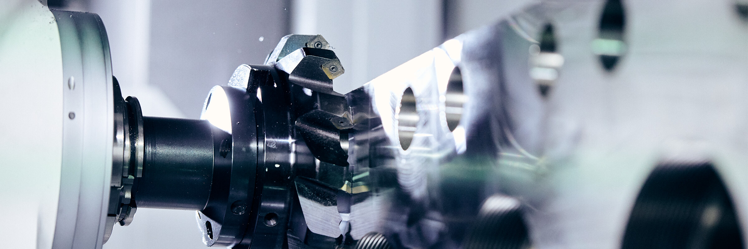 【兆恒機械】CNC加工中心刀具選擇和切削用來有哪些要求?